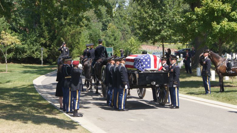 존 싱글러브 예비역 소장의 운구 행렬. 워싱턴공동취재단