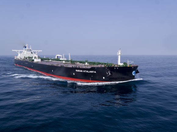 경남지역 조선소에서 건조한 원유운반선. 경남도 제공