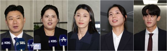 IOC선수위원 후보 면접 - 국제올림픽위원회(IOC) 선수위원 한국 후보를 뽑는 1차 관문인 대한체육회 평가위원회 비공개 면접이 10일 서울 송파구 방이동 올림픽파크텔에서 열렸다. 면접에 참석한 사격 진종오(왼쪽사진부터), 골프 박인비, 배구 김연경, 배드민턴 김소영, 태권도 이대훈. 연합뉴스