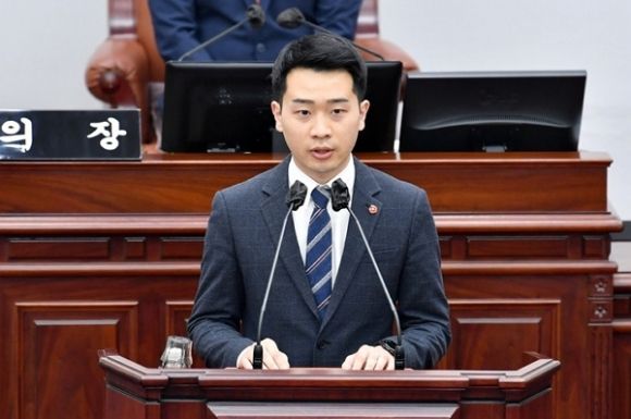 강경흠 제주도의원. 제주도의회 제공