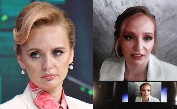 상트페테르부르크에서 열린 국제경제포럼(SPIEF)에 참석한 마리아 보론초바(왼쪽)와 카테리나 티코노바.  AFP연합뉴스