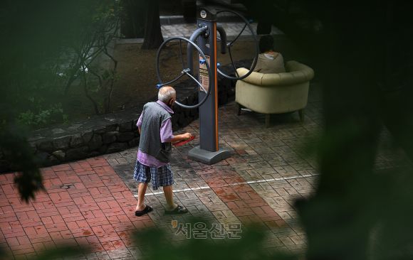 노인 이미지. 본 기사와 직접 관계없음. 서울신문 DB