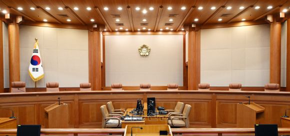 3일 서울 종로구 헌법재판소 대심판정에 긴장감이 감돌고 있다. 2025.04.03 사진공동취재단