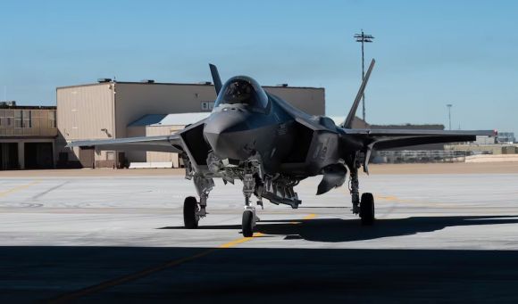 지난달 유타주 힐 공군기지로 복귀한 프랑켄 제트. 미 공군