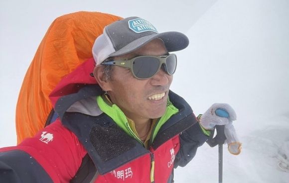 등정 중인 카미 리타 모습. 페이스북 캡처