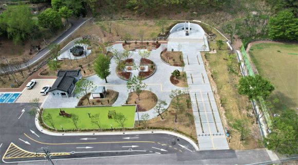 의령 4·26추모공원 전경. 2025.4.27. 의령군 제공