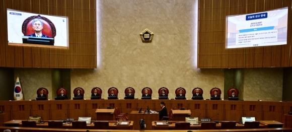 이재명 더불어민주당 이재명 후보 선거법 위반 관련 대법원 선고 - 조희대 대법원장을 비롯한 대법관들이 1일 더불어민주당 이재명 대선 후보의 선거법 위반 상고심 선고를 위해 참석해 있다. 사진공동취재단