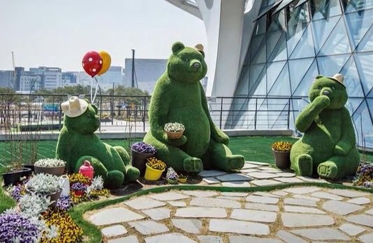 서울 강서구 서울식물원 안에 있는 ‘곰 세 마리’ 조형물. 자료 : SBS뉴스