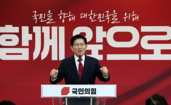 김문수 국민의힘 대선 후보가 9일 경기도 수원시 장안구 경기도당에서 열린 경기도당 선거대책위원회 발대식에서 발언하고 있다. 2025.5.9 김문수 후보 캠프 제공·연합뉴스