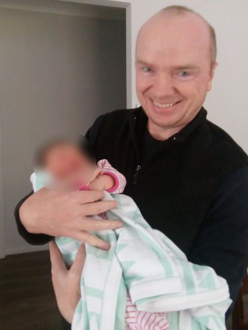 전 세계에 정자를 기증해 약 190명의 아이를 태어나게 한 로버트 찰스 앨본이 공개한 아이의 사진. 앨본 페이스북 캡처