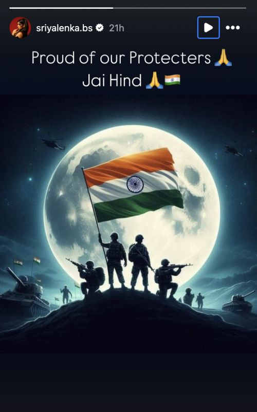 인도군을 향해 지지 메시지를 인스타그램에 올린 걸그룹 ‘블랙스완’ 멤버 스리야.