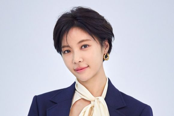 배우 황정음. 씨제스엔터테인먼트 자료