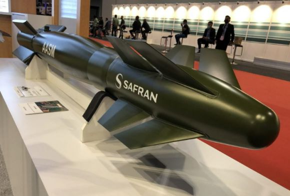 프랑스에서 개발된 모듈형 공대지 정밀 유도 폭탄 AASM 해머 자료사진