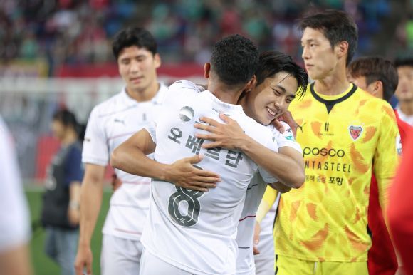 포항 선수들. 한국프로축구연맹 제공