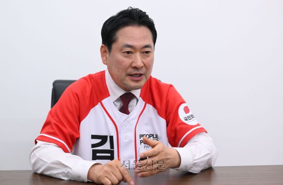 장동혁 국민의힘 중앙선거대책위원회 종합상황실장이 1일 서울 영등포구 국민의힘 중앙당사에서 서울신문과 만나 막판 대역전 구도에 대해 설명하고 있다. 도준석 전문기자