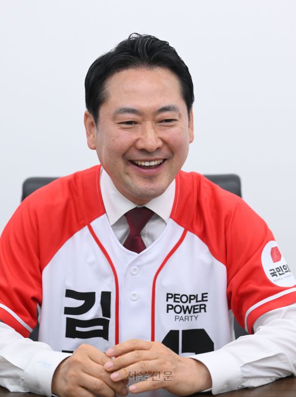 장동혁 국민의힘 중앙선거대책위원회 종합상황실장이 1일 서울 영등포구 국민의힘 중앙당사에서 서울신문과 만나 막판 대역전 구도에 대해 설명하고 있다. 도준석 전문기자