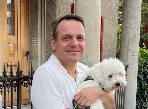 조력사망 캡슐 ‘사르코’(Sarco)를 선보인 스위스 안락사 비영리 단체 ‘더 라스트 리조트’(The Last Resort)의 대표 플로리안 빌레트(47)가 지난 5월 숨졌다. 더 라스트 리조트 홈페이지 캡처