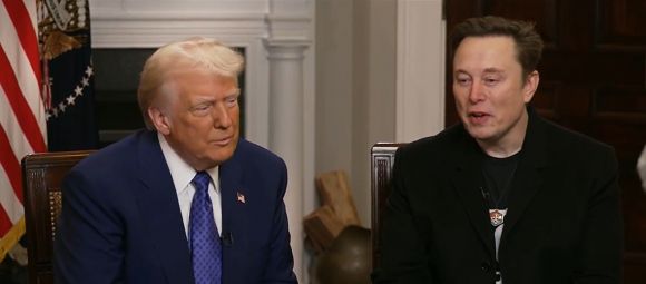 “머스크 똑똑” “트럼프 사랑해” 언론서 브로맨스 과시 / ‘보수’ 폭스뉴스서 첫 공동 인터뷰 - 도널드 트럼프(왼쪽) 대통령과 일론 머스크 테슬라 최고경영자(CEO)가 폭스뉴스 공동인터뷰를 진행하고 있다. 폭스뉴스 캡처