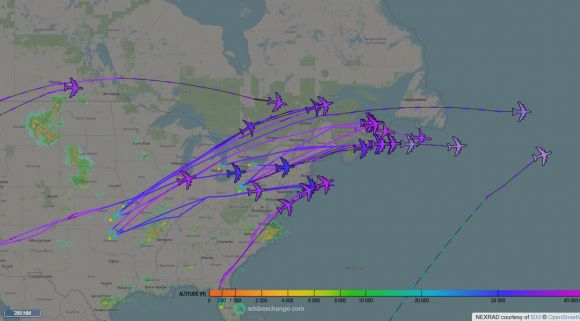 미 공군의 공중급유기들이 대서양 너머로 이동하고 있다. 출처=엑스