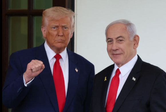 왼쪽부터 도널드 트럼프 미국 대통령, 베냐민 네타냐후 이스라엘 총리 자료사진