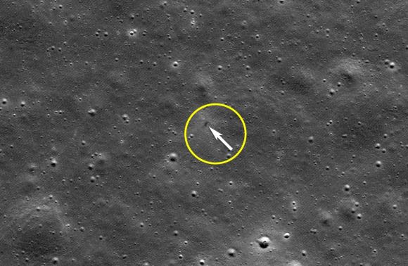 화살표 부근이  아이스페이스의 ‘리질리언스’(Resilience) 추락 현장이다.  NASA/Goddard/Arizona State University