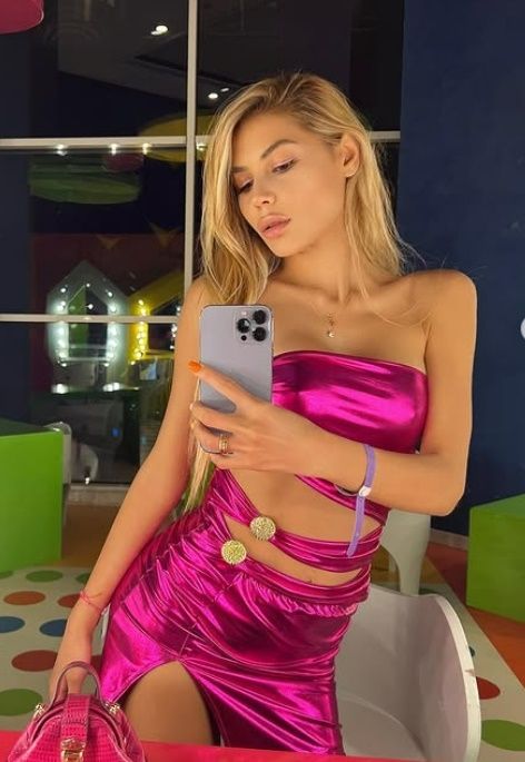 거식증을 앓기 전 니할 칸단의 모습. 인스타그램(@nihalcandann) 캡처