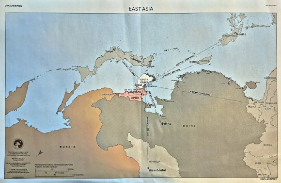 주한미군이 위아래가 뒤집힌 동아시아 지도를 제작해 주한미군 교육용으로 사용한 것으로 최근 확인됐다. 2025.7.1 연합뉴스(한미동맹재단 신경수 사무총장 제공)