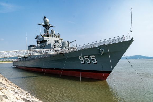 퇴역 군함 ‘마산함’을 최대한 원형 그대로 보존해 재생한 함상공원. 강화군 제공