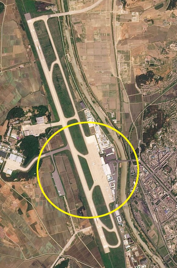 일류신(IL)-76일 가능성이 있는 수송기들이 지난달 4일 북한 평양 순안국제공항에서 포착됐다. 출처=플래닛 랩스