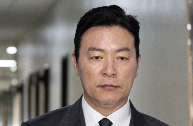 김성훈경호차장 - 김성훈 대통령경호처 차장이 22일 오후 서울 여의도 국회에서 열린 윤석열 정부의 비상계엄 선포를 통한 내란 혐의 진상규명 국정조사 1차 청문회에 출석하고 있다. 2025.1.22 뉴스1