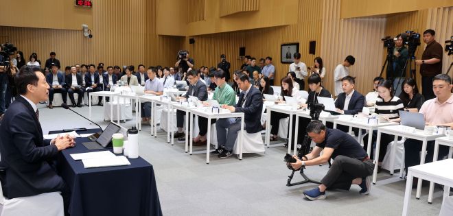 취임 3주년 기자회견 연 오세훈 시장 - 오세훈 서울시장이 16일 서울 중구 서울시청에서 민선 8기 취임 3주년 기자회견을 열고 있다. 연합뉴스