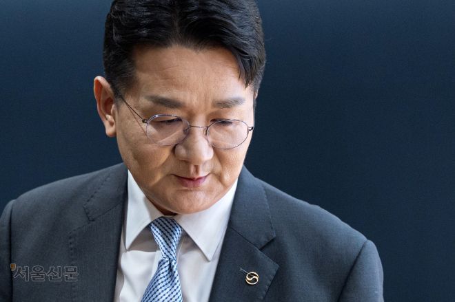 지난 3월 서울 강서구 대한항공 본사에서 열린 기자간담회에 참석한 조원태 한진그룹 회장. 서울신문DB