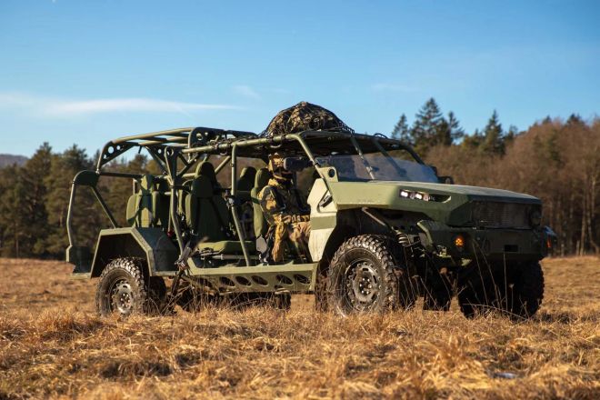 최대 9명을 태울 수 있는 M1301 보병분대차량(ISV). 쉐보레 콜로라도 ZR2 픽업트럭을 기반으로 약 90% 상용 부품을 활용해 제작됐다. 출처=미 육군