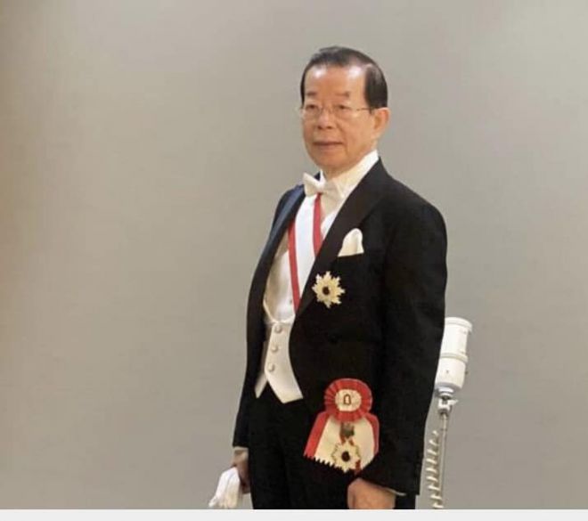 셰창팅 대만 총통부(대통령실) 고문이 일본으로부터 받은 욱일대수장 훈장을 착용하고 있다. 페이스북 캡처