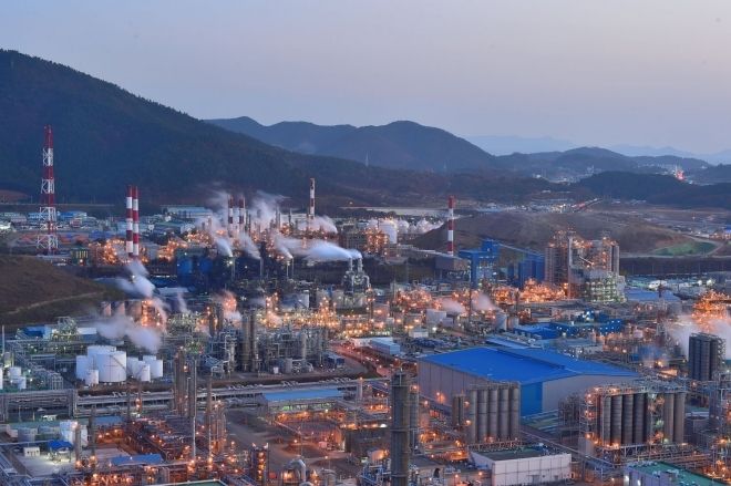 여수석유화학산단 전경