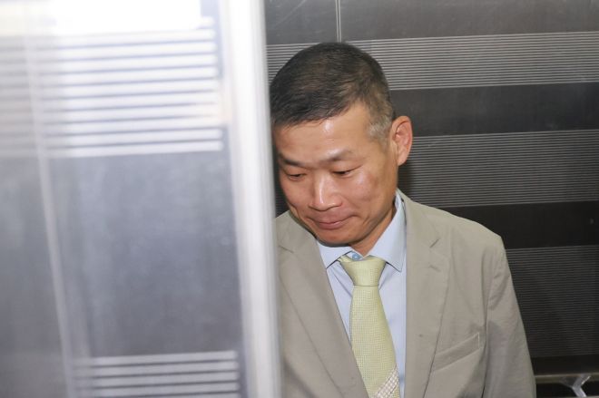 김동혁 전 국방부 검찰단장이 지난 8월 15일 피의자 신분으로 조사받기 위해 서울 서초구 순직해병특별검사팀에 출석하고 있다. 연합뉴스