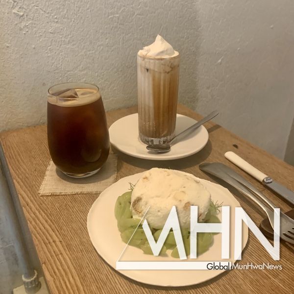 연남 얼스어스, 비오는날 가기 좋은 아늑한 우드톤 카페