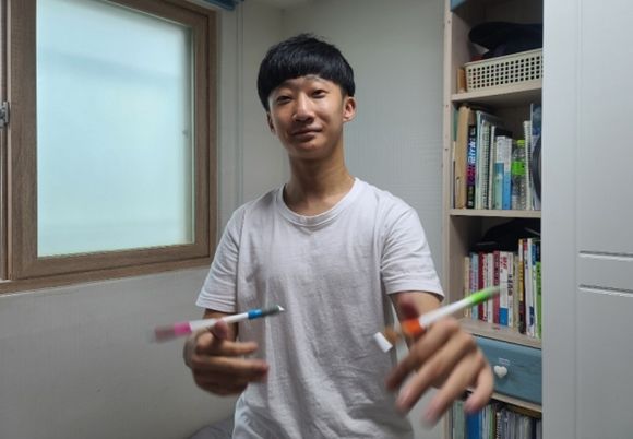 출처 생활의 달인​​​​​​​SBS '생활의 달인 - 은둔식달'... 총각김치 달인, 찹쌀떡 달인, 펜 돌리기 달인, 메밀국수 달인