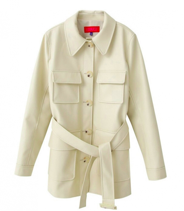 IVORY FAKE LEATHER HALF BELT JACKET/사진출처='LOOKAST' 홈페이지