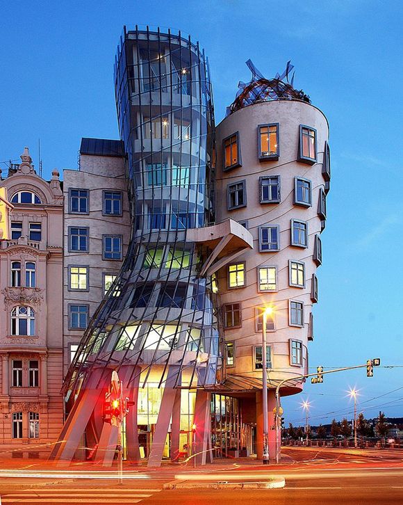 Dancing house