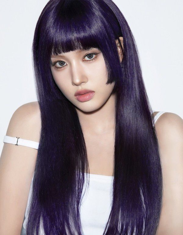 [FashiON] 뉴진스 민지, 트와이스 사나, 스테이씨 윤...코스메틱 화보 여신은? /. 사진 = 로레알 파리