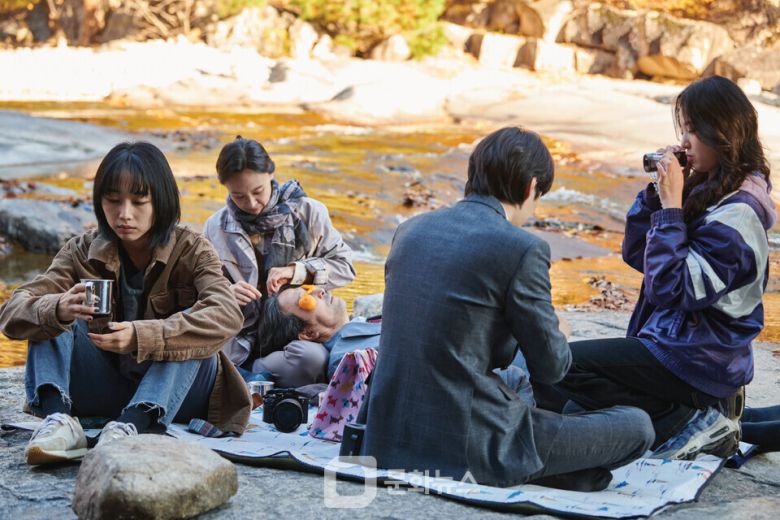 영화 '은빛살구’  스틸컷 / 사진제공 = ㈜마노엔터테인먼트