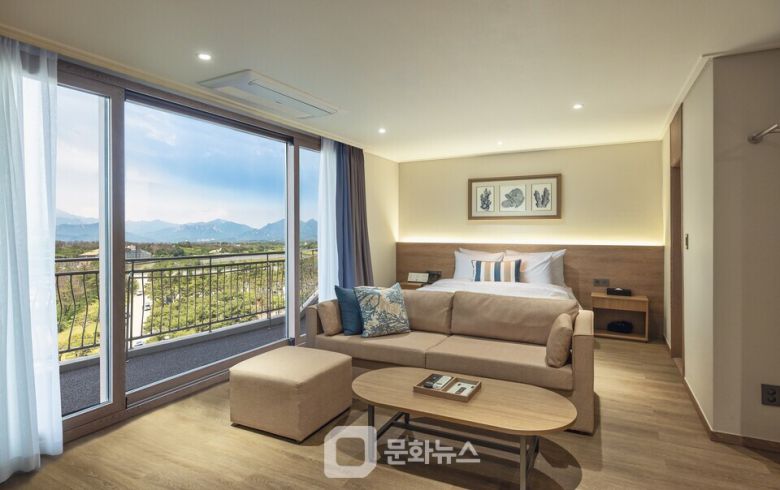 켄싱턴리조트 설악비치 설악산 전망의 객실 / 사진제공=이랜드파크