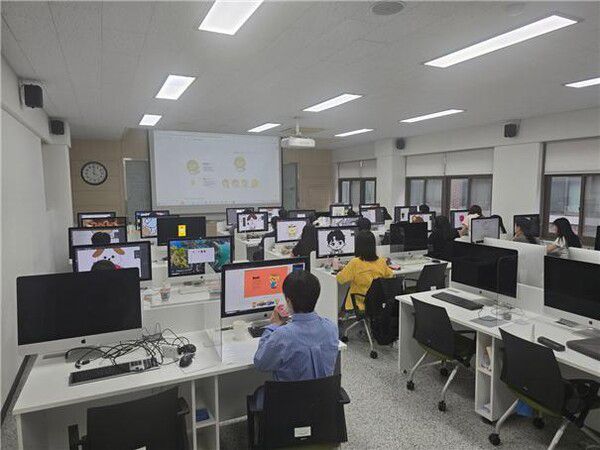 한국폴리텍대학 서울강서캠퍼스가 총신대학교와 함께 직무역량 강화 프로그램을 진행했다.