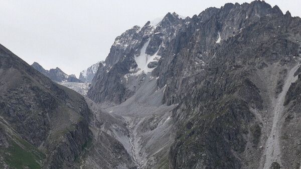 '영상앨범 산' 키르기스스탄 알라아르차에서 만난 비경...알프스 부럽지 않은 빙하호 / 사진=KBS