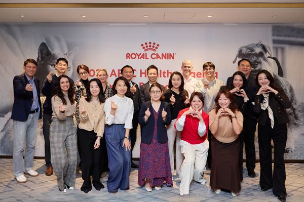 ‘반려동물의 건강한 노화’를 위하여 한자리에 로얄캐닌과 아시아태평양의 수의사들