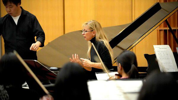 화려한 콜로라투라에서 샹송, 재즈, 연극, 뮤지컬까지 소화하고 있는 프랑스 소프라노 나탈리 드세이.