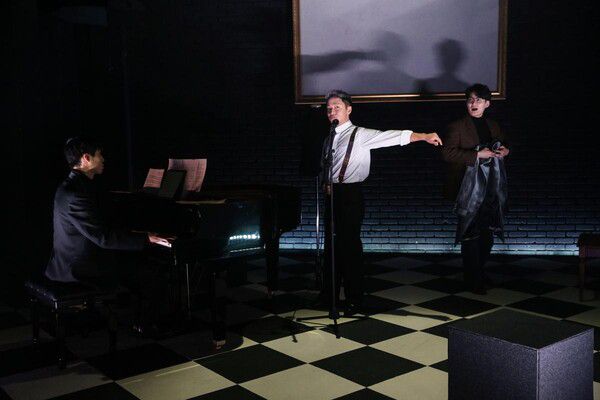 “나는 너무 젊게 태어났다”…사티의 고백, 무대 위에 되살아나다 / 사진=극단산울림