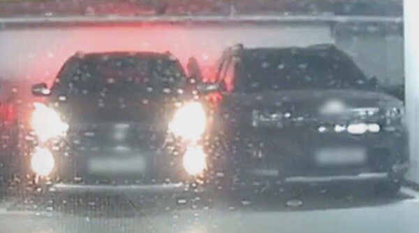 브레이크 대신 가속 페달...영업 중 식당에 돌진 사고 '한블리' / 사진=JTBC