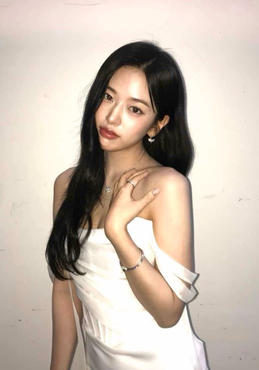 청순, 청량, 섹시 다 있네...장원영→안유진 아이브, 6인6색 패션 대결 승자는? / 사진=안유진 SNS